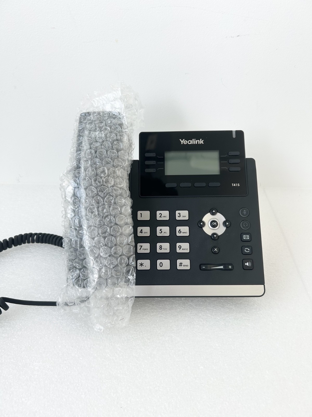 Téléphone VoIP Yealink T41S reconditionné testé avec alimentation PoE et son HD