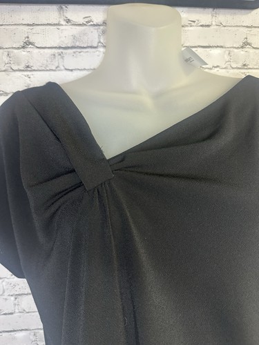 Roz & Ali Dressbarn Short Sleeve Top Size Large Assymetrical Neckline NWT - Picture 2 of 3