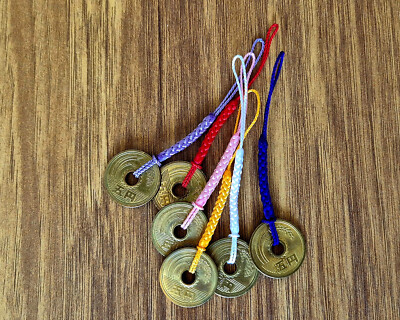 5 Yen Münze  Omamori Japanischer Glücksbringer japanese good luck charm Talisman