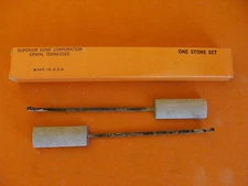 NOS SUPERIOR HONE CORPORATION STYLE A HONING STONE SET COARSE 20-19-180   1 1/4