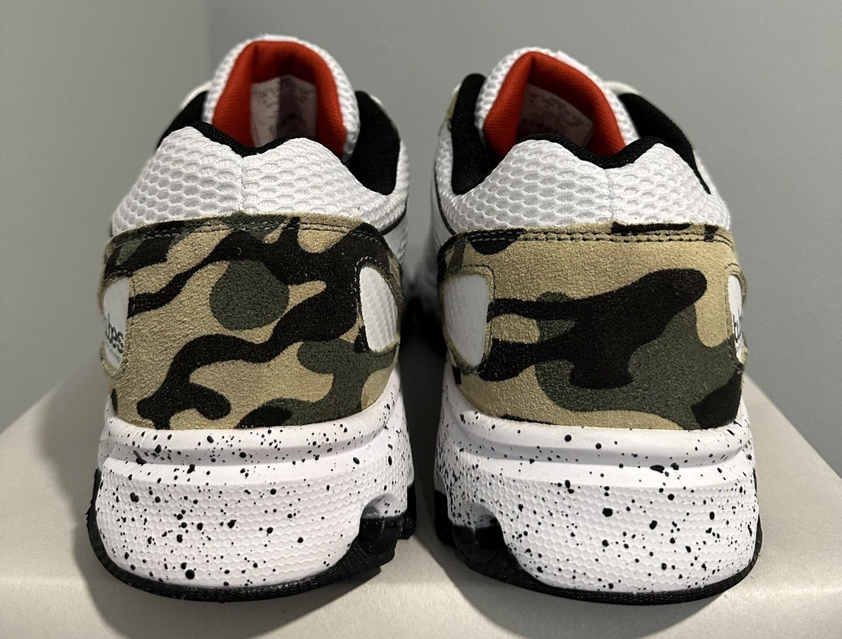 K Swiss Tubes 200 Training Shoes Mens Size 10 Camo Print On Back Brand New