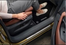 Skoda Kodiaq Einstiegsleisten Set vorne rechts links 57H071303 silber