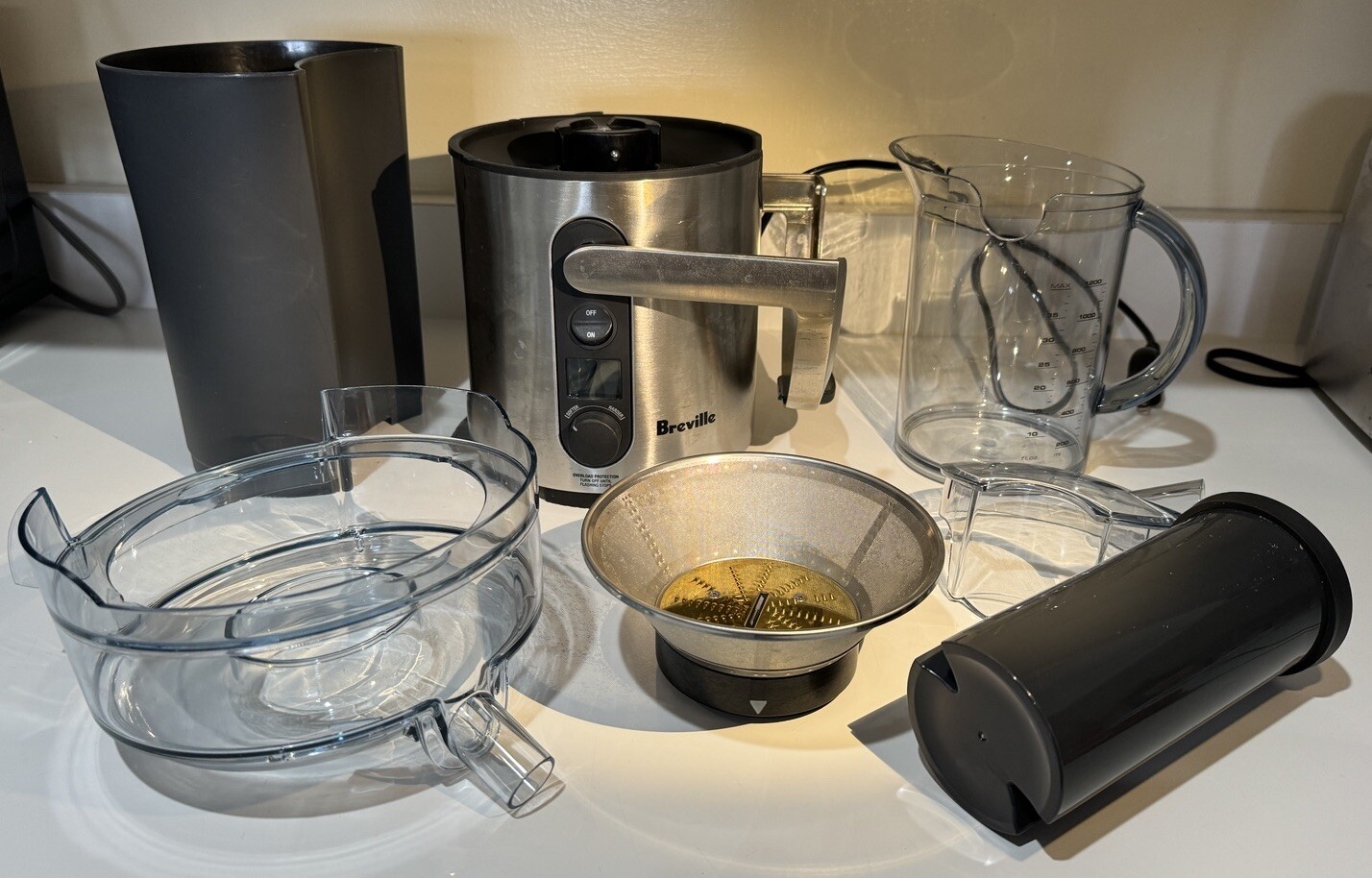 Breville Juicer Model BJE510XL Digital LED Fruit Veggie Extractor 5