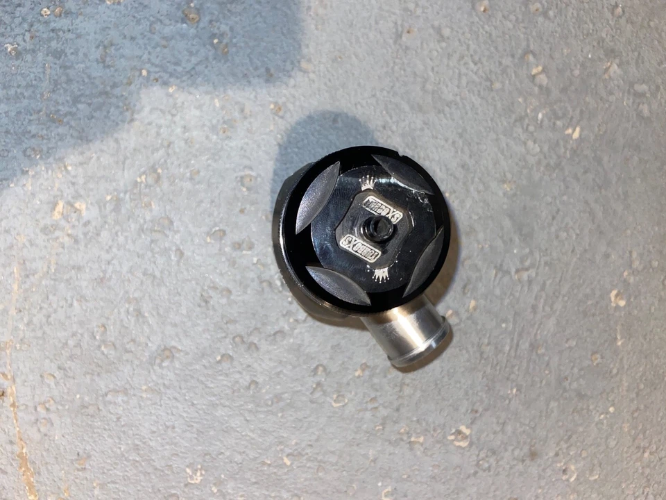 Válvula de soplado híbrida TurboXS BOV tipo XS para 15+ Subaru WRX FA20DIT Foto 2 de 4