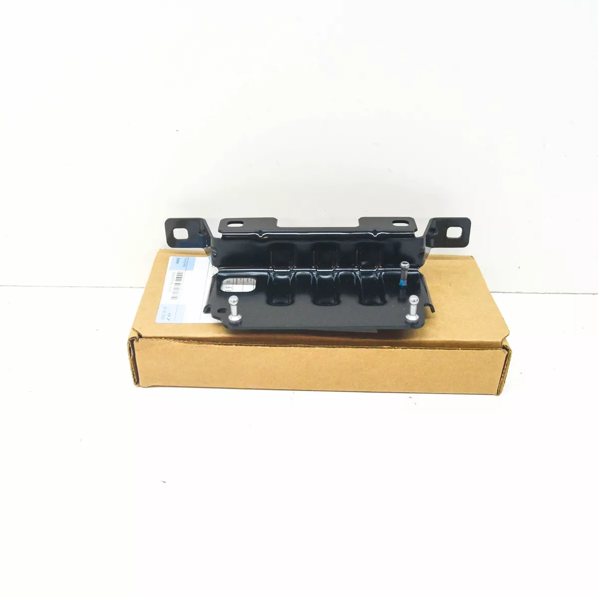 NEW BMW X3 G01 CRUISE CONTROL DISTANCE SENSOR BRACKET 66316869772 
