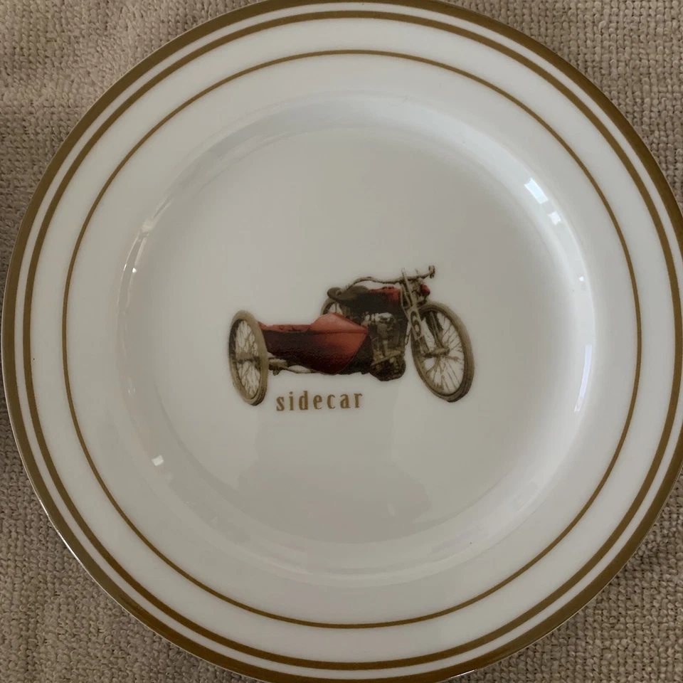 POTTERY BARN~ Juego de 4 platos de aperitivos/postre usados "Pasaporte Cocktail" caprichosos Foto 2 de 4