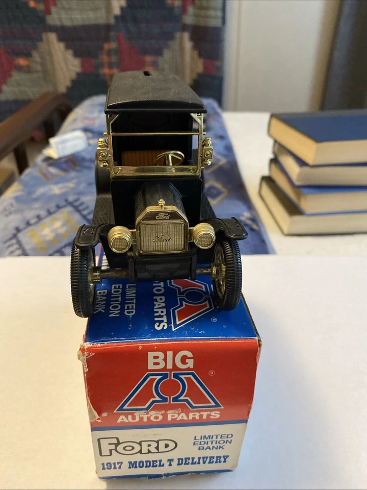 ERTL 1917 Ford Model T Bank Big A Auto Parts - Image 3 of 4