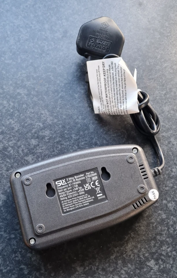 SLx 2 Way Signal Booster with IR Bypass 27822BMR | Freeview | HD | 20dB Gain - Image 3 of 4