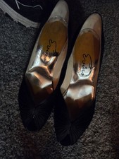 Vintage Evins Of Italy Black Satin Peep Toe Ladies Pump Size 9B" Heel