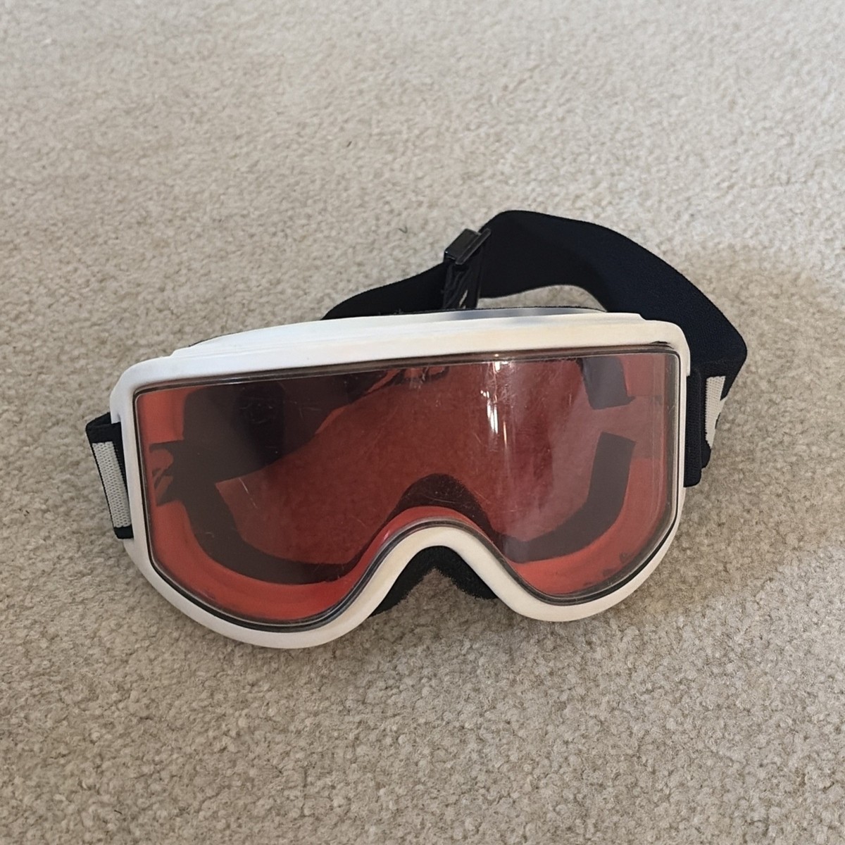 bolle White Frame Red Lens Ski/Snowboard Goggles BOLLE SKI GOGGLES White Frames Red Lenses Adjustable Strap  main image 4