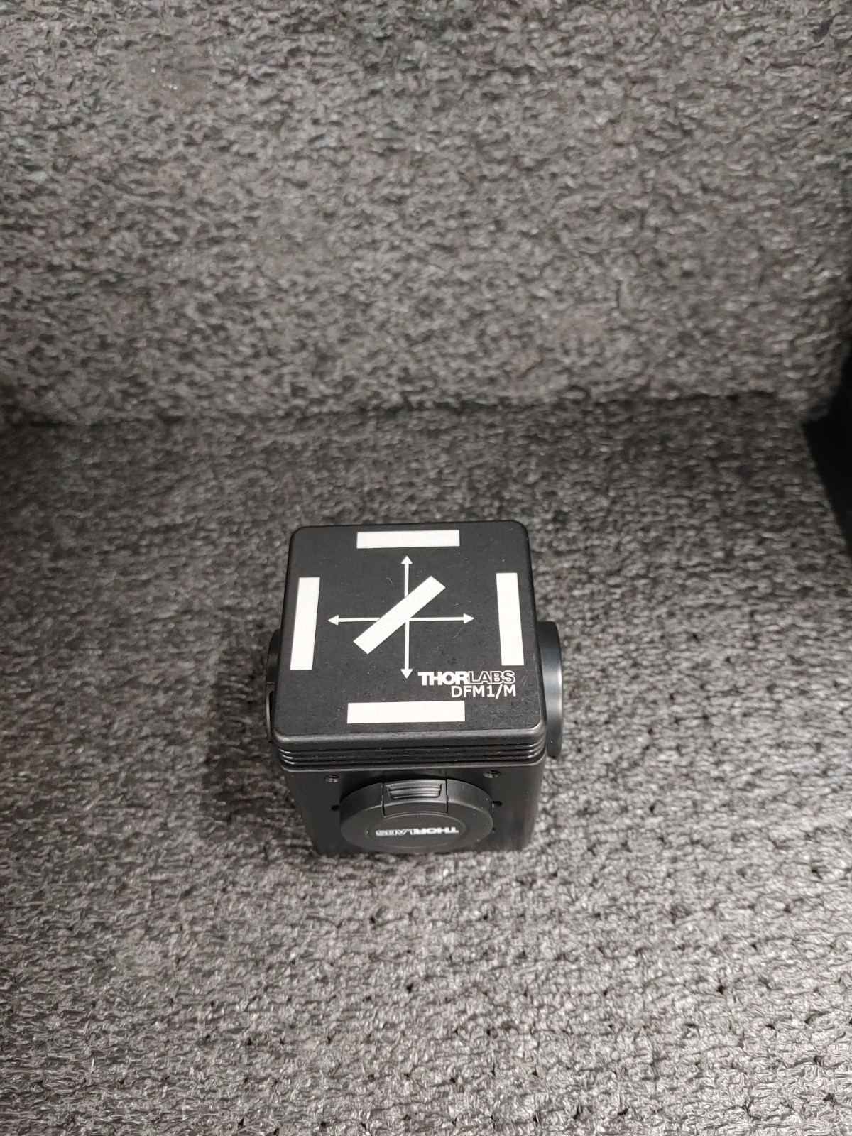 THORLABS DFM1/M Kinematic Fluorescence Filter Cube