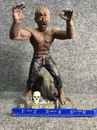 Vintage 1962 Aurora Wolf Man Model Kit Built Up Painted Universal Monster. - Picture 6 of 12