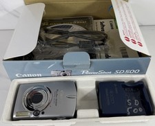 Canon PowerShot SD500 Digital ELPH Camera Silver 7.1 MP - Full Original Kit
