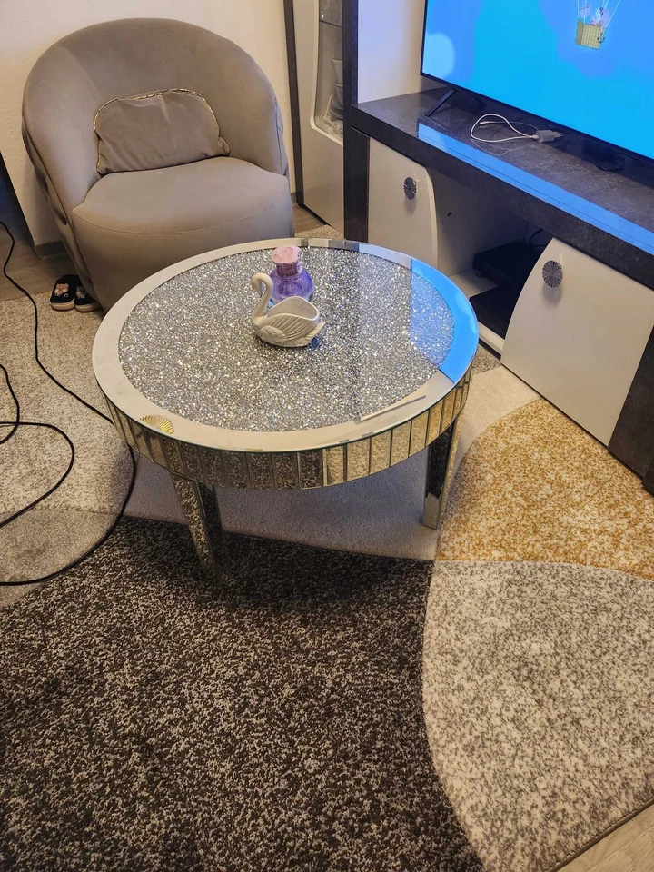 Mesa de centro redonda de 18 pulgadas de alto con incrustaciones de diamantes para sala de estar Foto 2 de 4