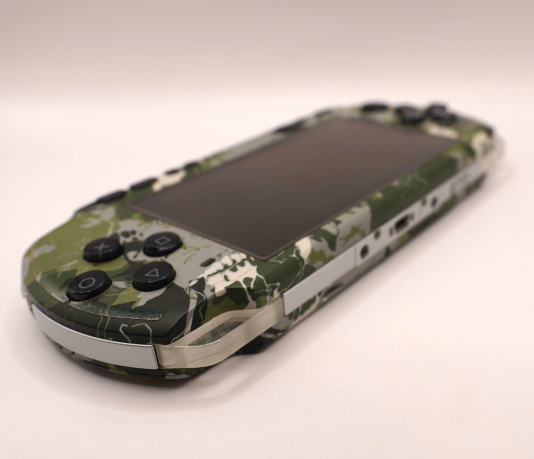 Sony PSP-3000 Metal Gear Solid Peace Walker Camo Japan + GTA Games