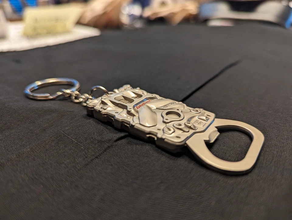 Edelbrock Racing Performer EPS Colector de admisión Llavero Abridor de botellas Promo Difícil de encontrar Foto 3 de 4