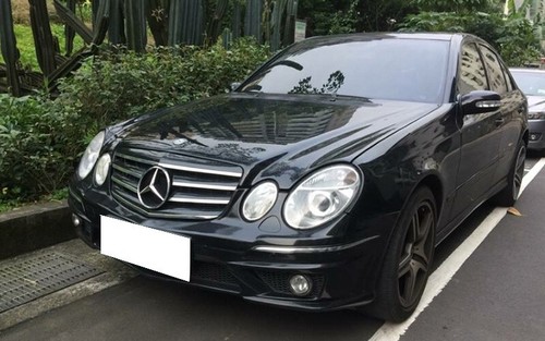 Parrilla delantera plateada 4 aletas cromada Star Fit Mercedes Benz W211 Clase E 2007~2009 - Imagen 6 de 6