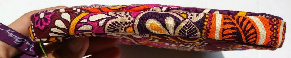 Vera Bradley Womans Safari Sunset Tablet Sleeve 7 Inch - Image 4 of 4