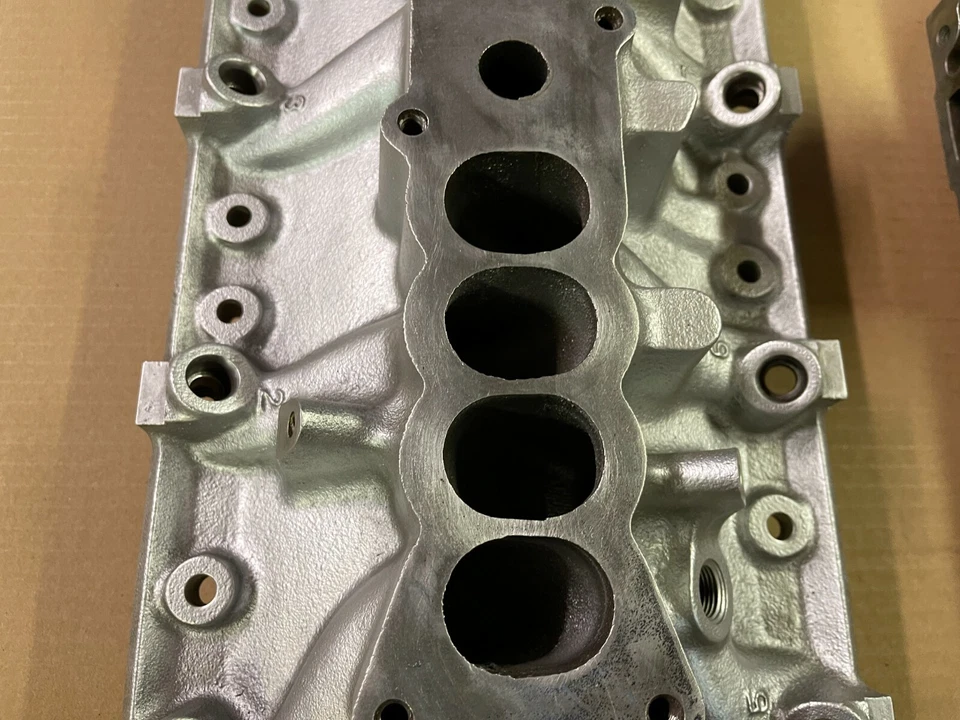 Colector de admisión superior e inferior 86-87-93 Ford Mustang GT 302 HO EFI Factory LX OEM Foto 3 de 4