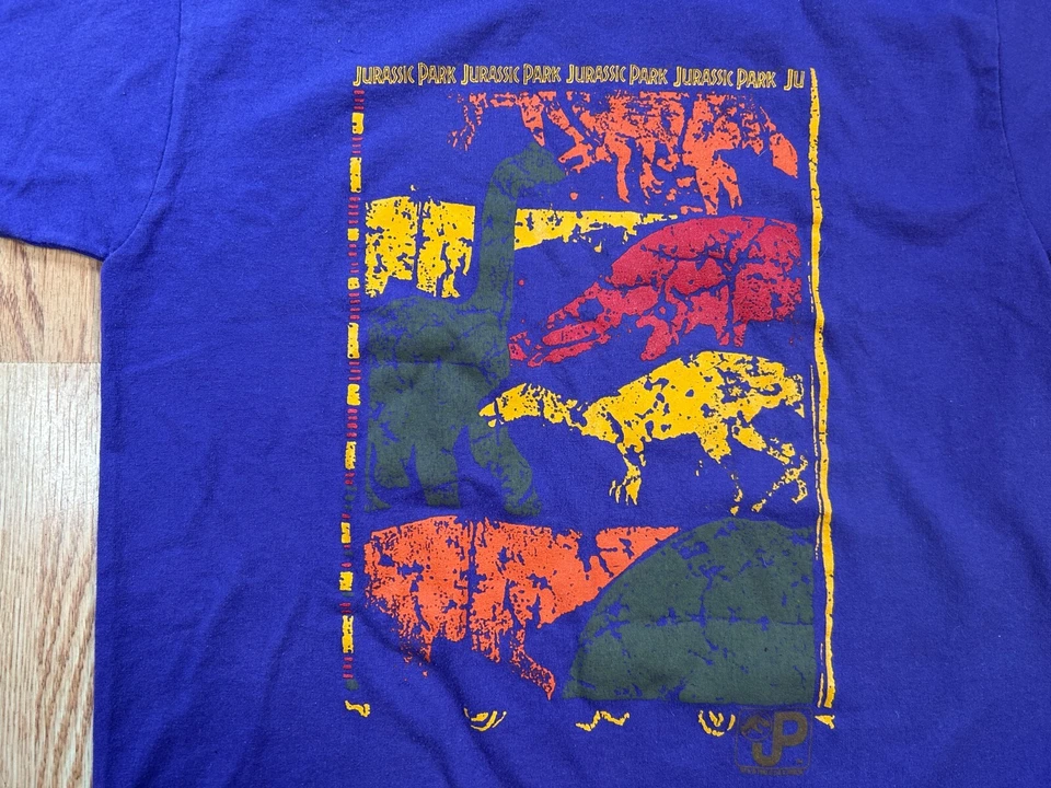Camisa promocional vintage 1992 logotipo Jurassic Park filme roxo tamanho grande infantil - Imagem 2 de 4