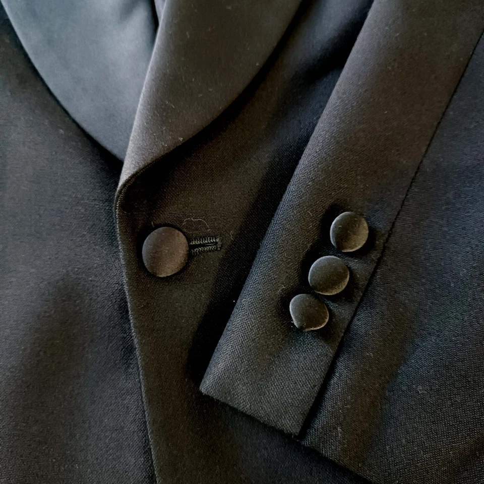 BROOKS BROTHERS Peak Lapel Tux Tuxedo jacket size 42 Black wool - Image 4 of 4