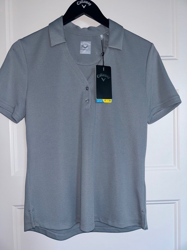 NEW WITH TAGS, CALLAWAY LADIES MICRO TEXTURE POLO-TRADEWINDS GRAY-MED