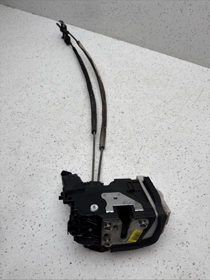 KIA OPTIMA HYBRID 2016 actuador de cierre de puerta lateral derecho del pasajero OEM Foto 4 de 4