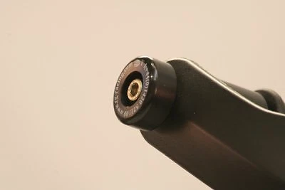 Deslizadores de extremo de barra Aprilia Caponord 1200 2013-2018 R&G BE0045BK Foto 2 de 2