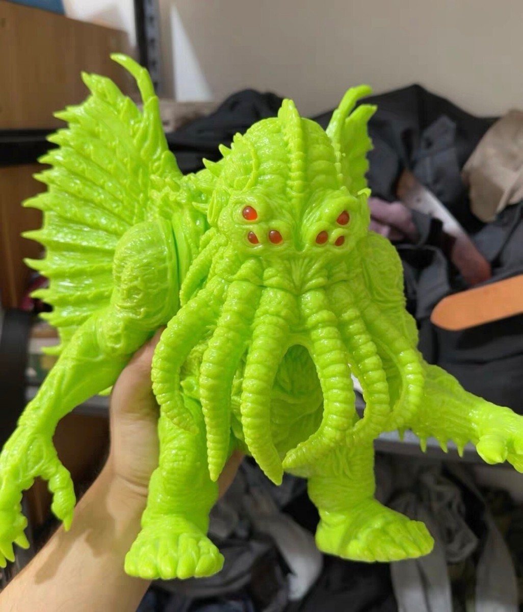 James Groman X 52Toys Cthulhu Kaiju Green Sofubi Figure James Groman X 52Toys Cthulhu Kaiju Green Sofubi Figure