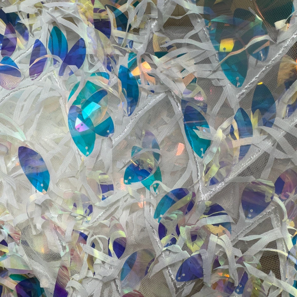 Tela de lentejuelas iridiscentes ovaladas Jumbo Chevron blanca inusual #BT Foto 2 de 4