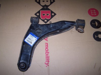 Querlenker vorn links Volvo V40 2,0l Bj.97 30889962