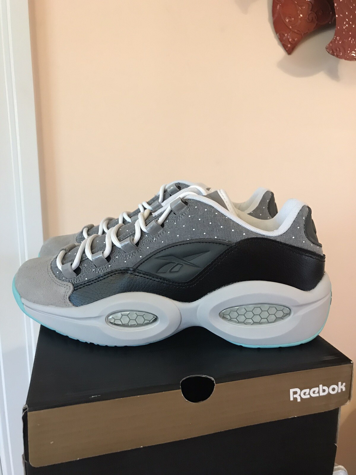 question low men's basketball shoes