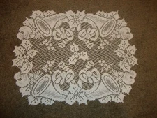Lace Table Doily/Placemat Ivory Christmas Horn design 19 x 14 set of 2