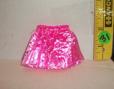 MATTEL BARBIE OLDER PINK GRASS HAWAII STYLE SKIRT SHORT WITH SNAPS A31