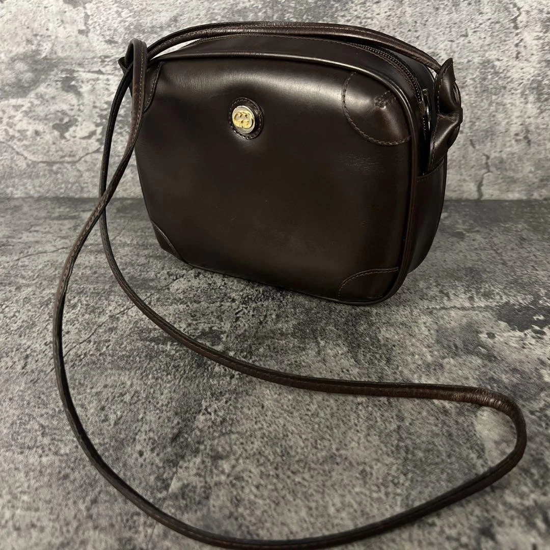 Sac à bandoulière en cuir marron foncé logo GUCCI Gg