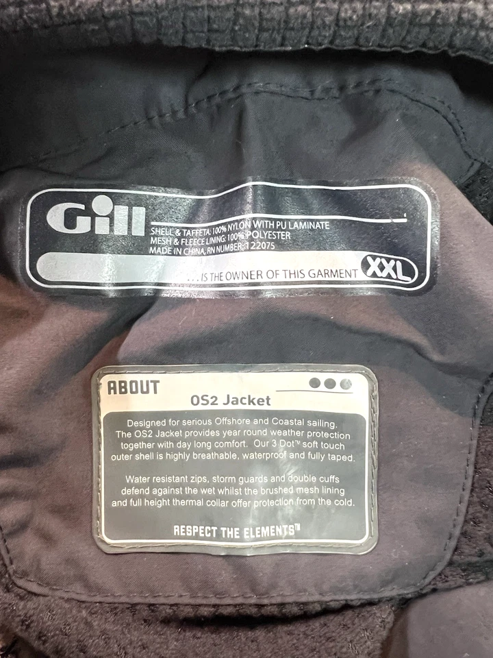 Gill OS2 Offshore Conjunto de Vela Chaqueta y Babero Pantalones para Hombres 2XL - Logo Dobyn's Rods Foto 2 de 4