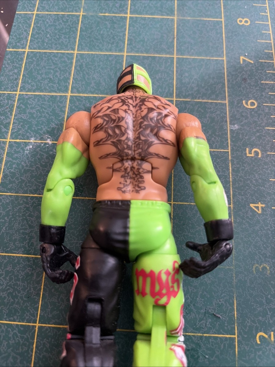 Rey Mysterio Elite 18 WWE Mattel AEW Elite Ultimate Classic 6