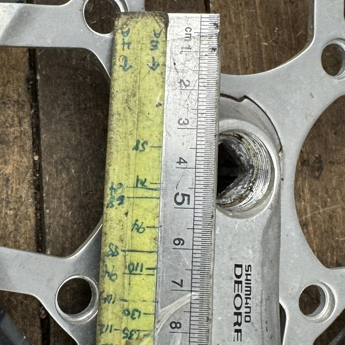 Vintage Shimano Deore LX FC-M569 Crankset 175mm Square Taper 104