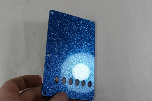 La cubierta Blue Glitter Sparkle Tremolo Trem Spring se ajusta a la Fender Strat Stratocaster - Imagen 4 de 5