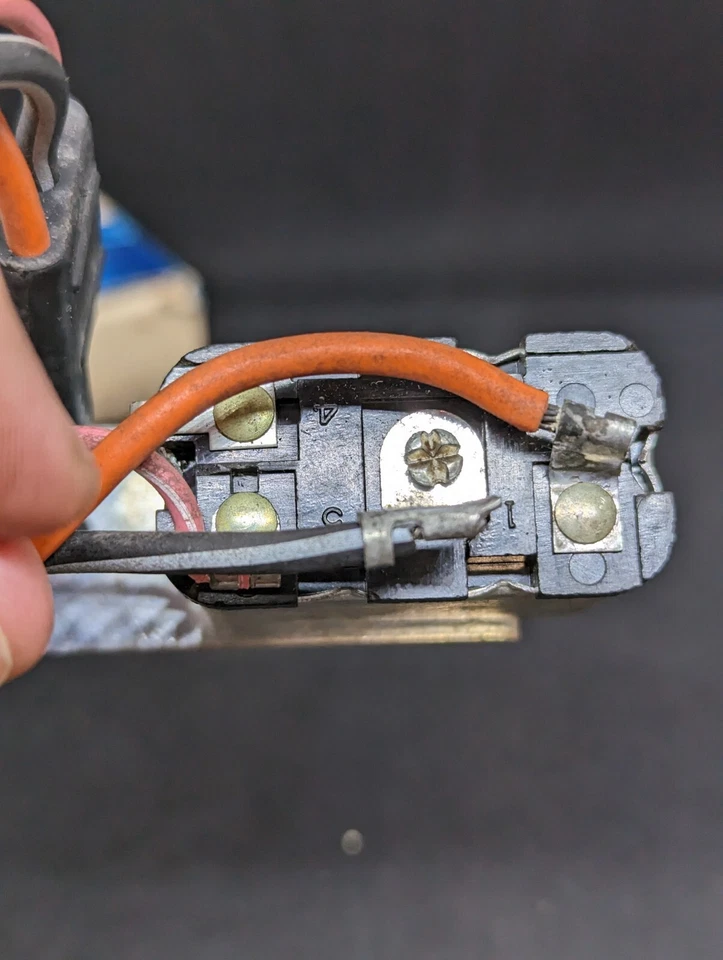 Relé trasero asiento ford mustang mercury cougar 1971 1972 1973 nuevo en stock d1zz-14512a Foto 4 de 4