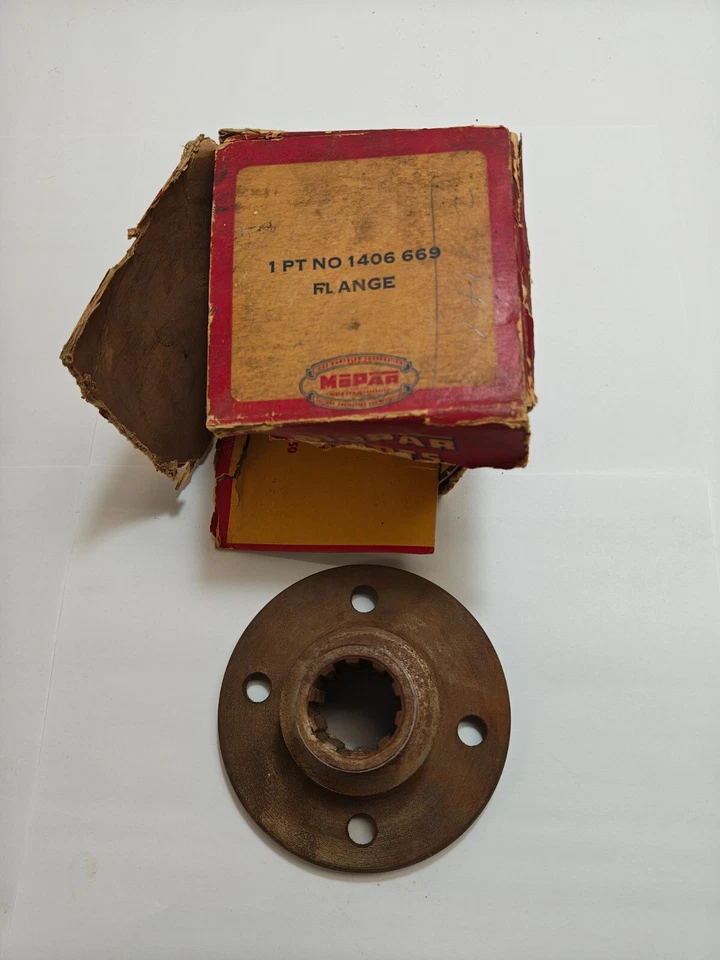 Chrysler New Yorker Desoto 1953-1956 eje de hélice brida delantera 1406669 nuevo en stock Foto 3 de 4