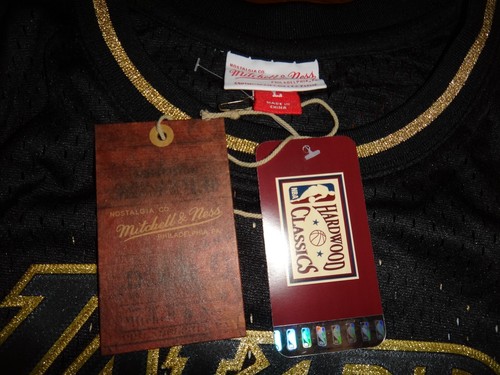 Shaquille O'Neal 1996-97 Mitchell & Ness Lakers Black Gold Swingman Jersey $130 - Picture 5 of 6