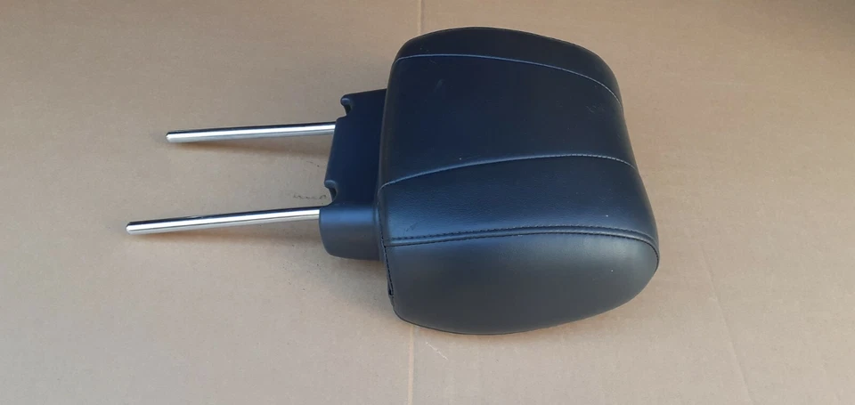 Jeep Grand Cherokee (Wj) Interior Design Headrest Neck Support Front - Image 4 of 4