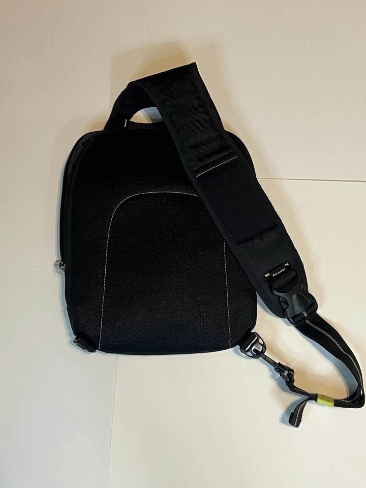 Bolsa de ombro ajustável tiracolo SOLO - Imagem 2 de 4