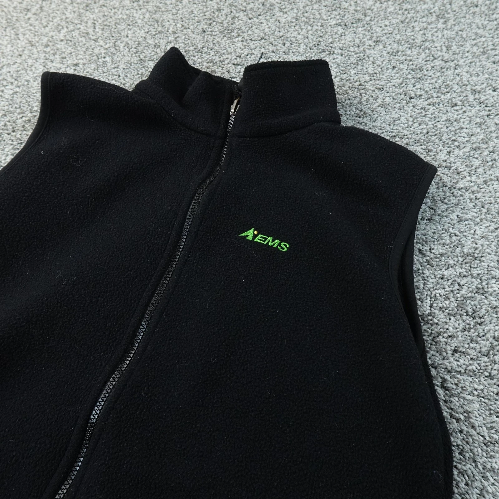 Eastern Mountain Sports Vest Mens S Black Fleece Full Zip Outdoor Hiking Trail
Opens in a new window