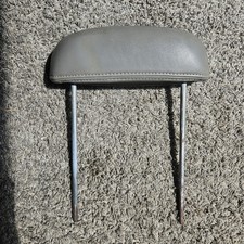 1995-1998 Chevy Silverado Suburban Tahoe Yukon Second Row Headrest Grey Leather