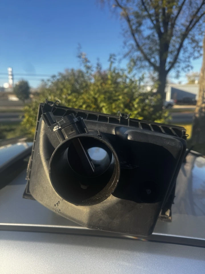 Caja de filtro de aire del motor Chevy Impala 2012-2013 (14,15 Limited) Foto 4 de 4