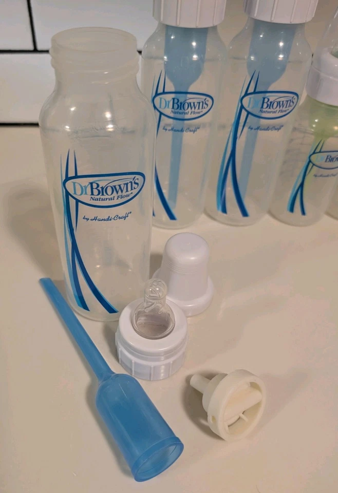 Lote de 6 biberones de plástico anticólicos Dr. Brown's Natural Flow de 4 oz y 8 oz Foto 4 de 4