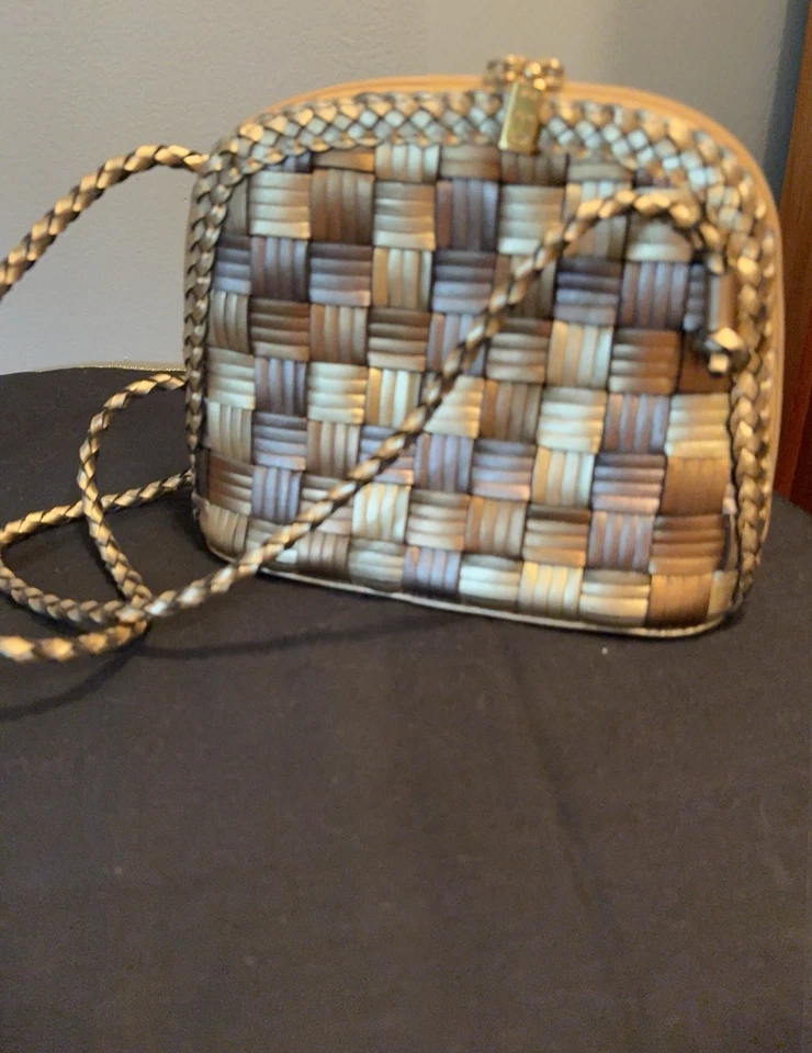 Bolso Bandolera/Hombro Metálico Dorado Cuero Tejido CEM De Colección Foto 3 de 4