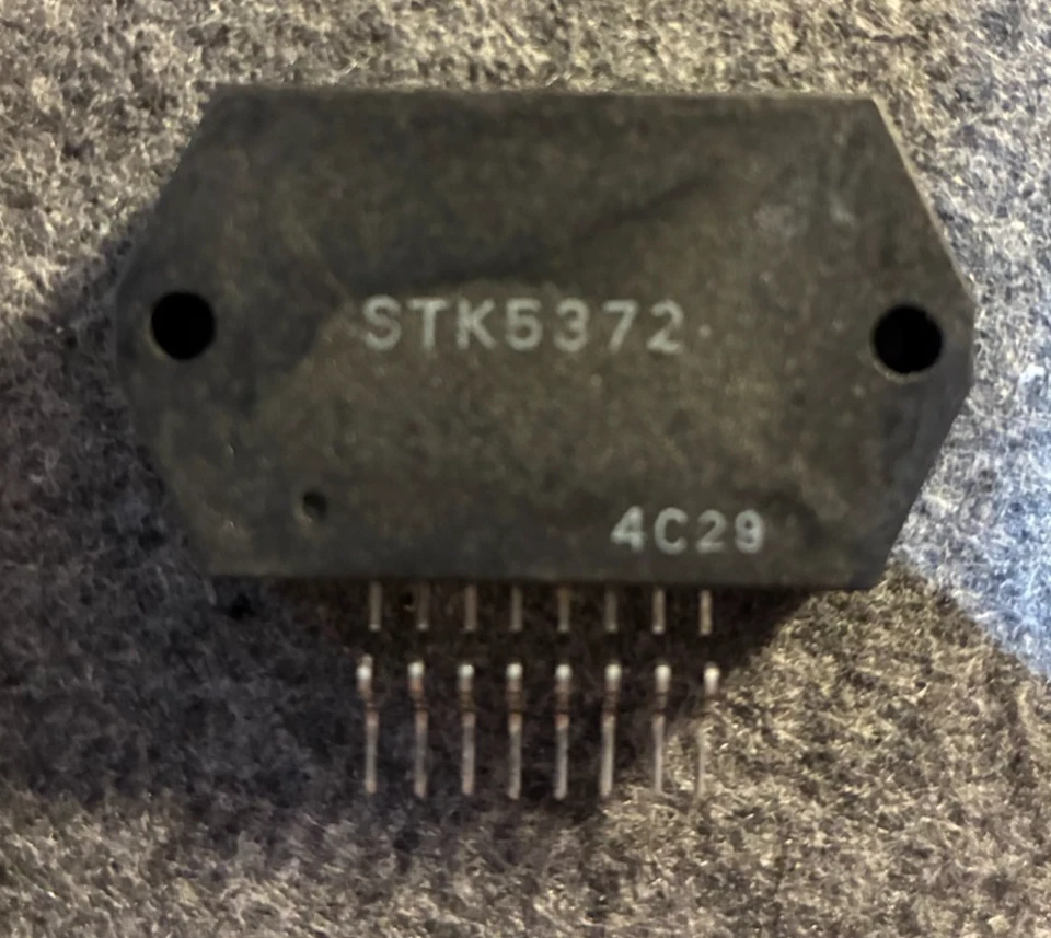 STK5372 Hybrid Voltage Regulator